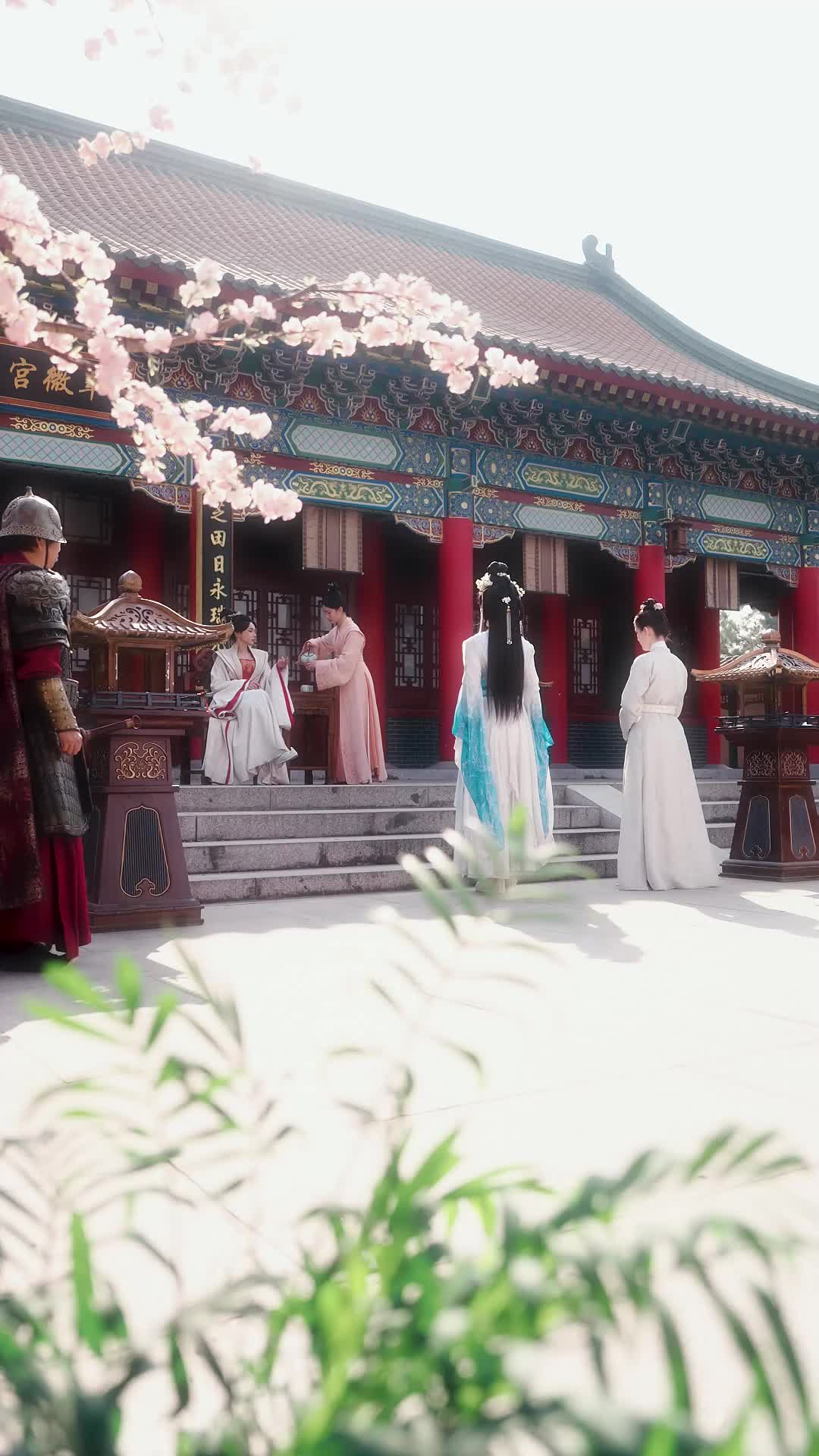 Tập 8 - Cung Đấu và Báo Thù